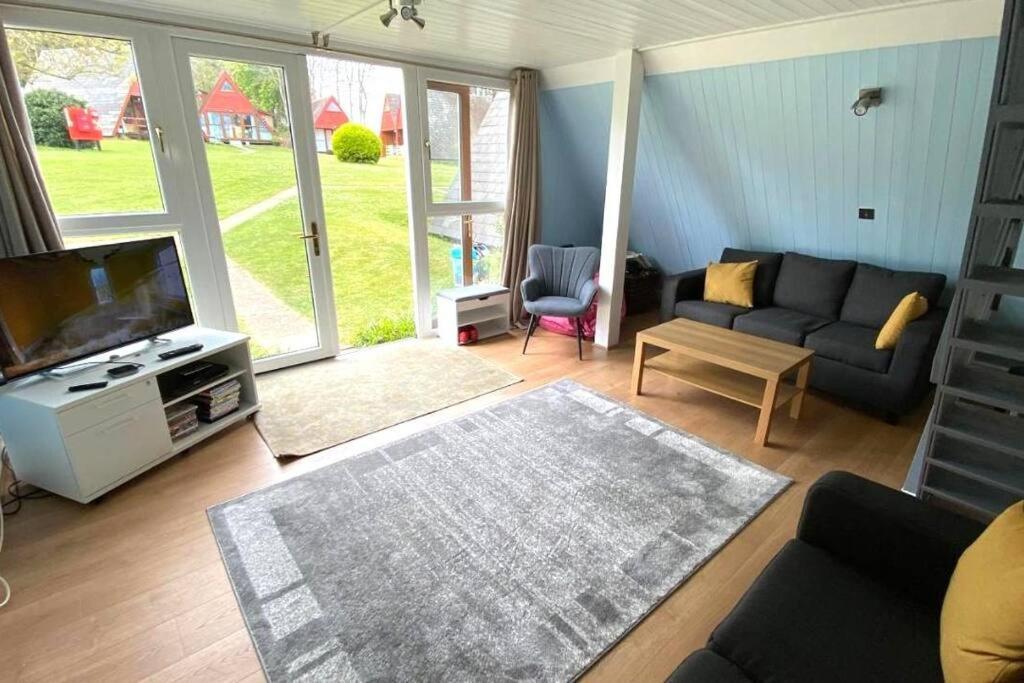 Front Line Chalet With Open Sea Views & Swimming Pool In Kingsdown No14 Villa Eksteriør billede